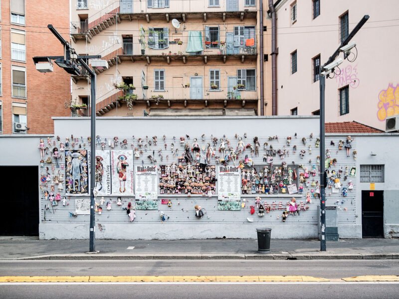 milano doll wall