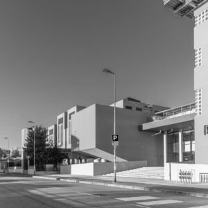 4d5cb65bfe5341eda07ef5c6f5405c29-1.jpg Milano Architecture